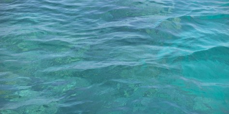 T227_UnderwaterDivingBoatStill_IshigakiIslandJP_Banner